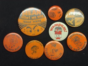 8 VINTAGE RAPIDS INDIANS PINSBUTTONS
