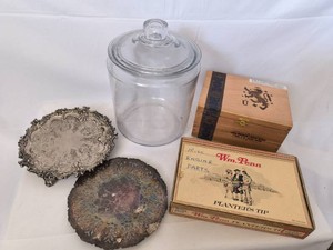 Variety Of Vintage Items