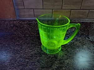 Uranium glass measuring cup