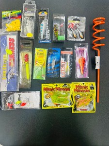 PREMIUM VARIETY FISHING LOT  - N E W -