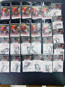 RETAIL FISH HOOK LOT -2 kinds  25 pkgs total