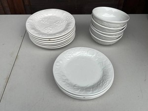 Gibson White Embossed Fruit Dinnerware Set