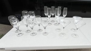 Assorted Wine, Champagne & Martini Glasses Mixed Lot