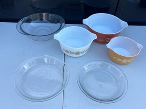Vintage Pyrex Bowls & Clear Glass Baking Dishes Mixed Lot