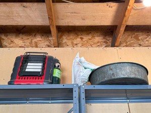 Portable Propane Heater, Galvanized Tub & Utility Items Mixed Lot