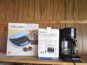 Baby cakes whoopie pie maker and (2) drip style coffee makers