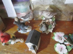 Porcelain Avon gallery original Bird figurine and home decor