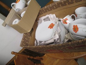 Tabletops gallery Palermo porcelain dish set with Floral pattern