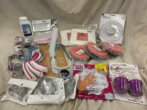 Mixed Lot Household, Bathroom & Hair-Care Accessories