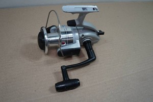 Vintage South Bend Silver Strike Spool Spinning Reel