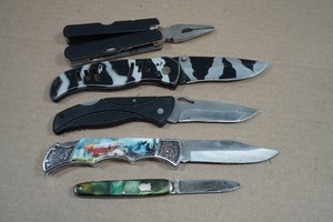 4 Folding Knives and Multi-Tool