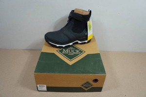 Muck Boots Womens Apex Mid Zip Boots - Size 5