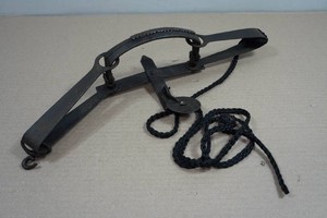 Antique Victor #4 MN WolfCoyote Trap with Jaws