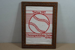Vintage Framed Minnesota Twins 1987 Championship Drive Homer Hanky
