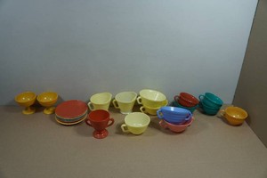 Assorted Vintage Plastic Tableware