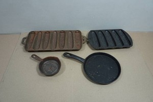 Vintage Cast Iron Skillets and Cornbread Pans