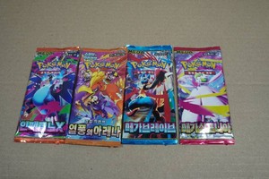 4 Packs of Pokemon Trading Cards
