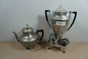 Antique Universal Landers Electric Coffee Percolator Urn & Pot