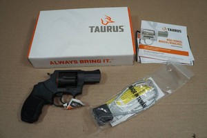 NEW Taurus 856 .38 Special Double-Action Revolver - 2 Barrel