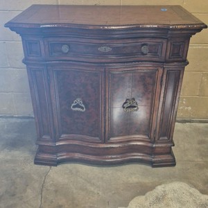 Henredon burl walnut commode cabinet