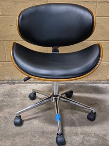 Daphne Modern Office Chair