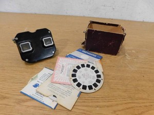 Vintage Sawyers View Master With Slides