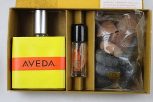 Vintage Aveda Wonder Diffuser Set With Stones