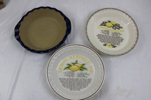 Pampered Chef & Lemon Meringue Pie Stoneware Plates (Lot of 3)