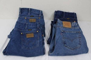 Wrangler & Levis Mens Jeans Mixed Lot (Lot of 4)