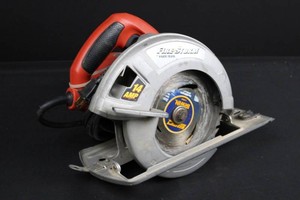 Black & Decker FireStorm FS1400CS 7 14-Inch Circular Saw