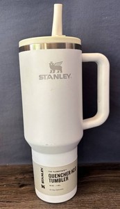 Stanley 40 Oz Quencher H2.0 FlowState Tumbler - New