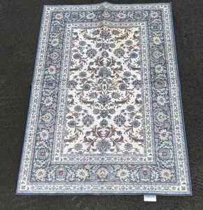 Wyatt & Ash Floral 32 x 48 inch Area Rug - New