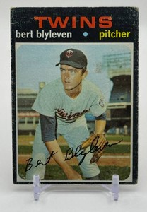 Bert Blyleven RC 1971 Topps Vintage Baseball Card No. 26