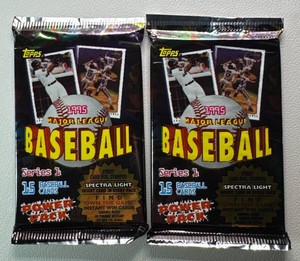2 Packs of 1995 Topps Series 1 Baseball Cards