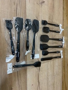 NileHome 11 Pieces Silicone Spatula Set with Silicone Brush,Mixing-Black