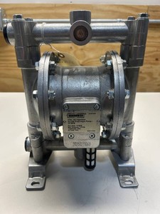 $470 Roughneck Air-Operated Double Diaphragm Pump, 34in. Ports, 14in. Air Inlet, 16 GPM, Aluminum