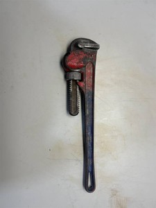 Fuller superquality 18 pipe wrench