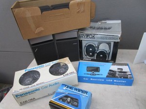 Audio Speakers, Rearview LCD Monitor