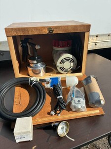 Intermatic Paint Spray Gun and Compressor