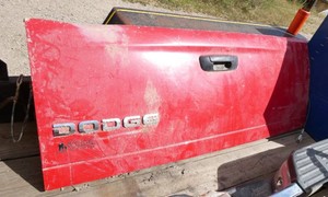 Dodge tailgate for 34 ton full size