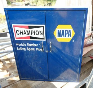 Champion cabinet
