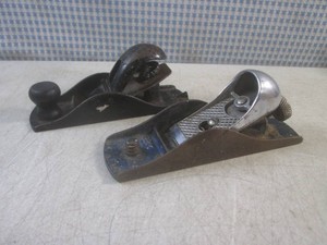 (EC1) 2 Vintage Wood Planes
