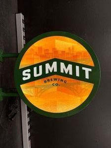 Summit Pub light