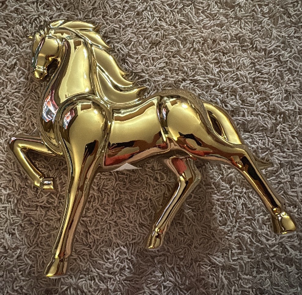 Gold Metal Decorative Horse Sculpture, Brand New, Artistic and Elegant