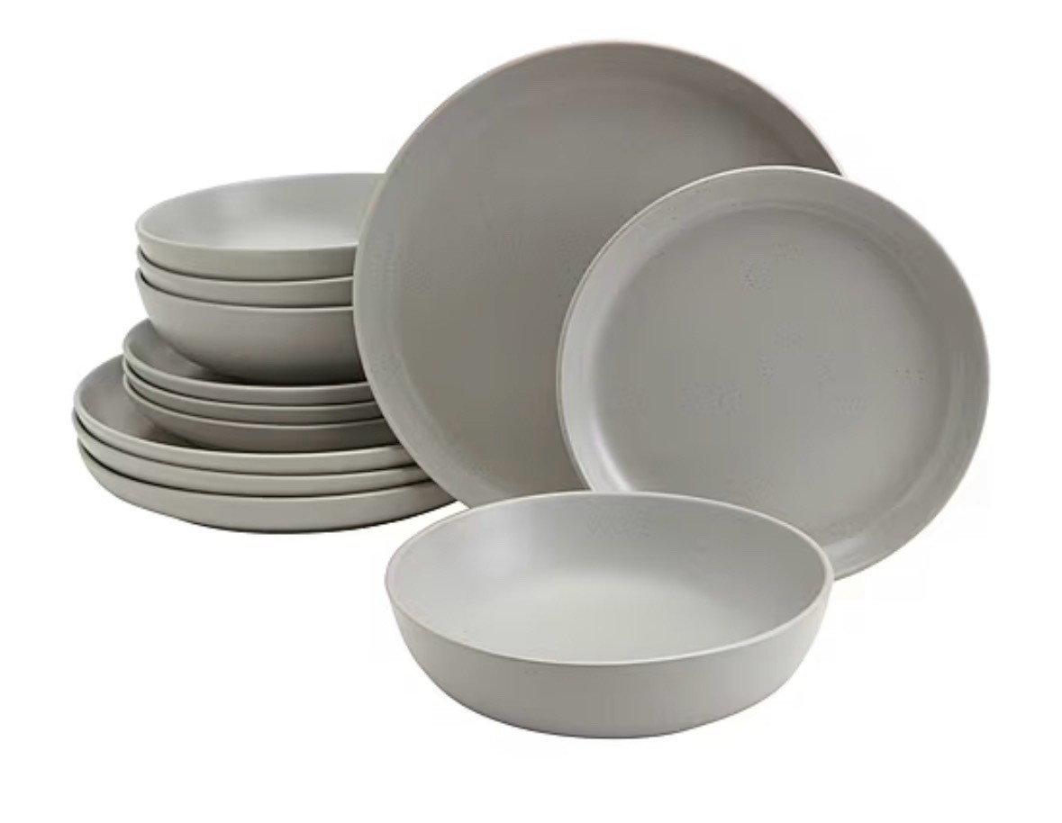Fieldcrest Legacy Denim Stoneware Gray, ONLY INCLUDES THE 4 Bowls, The Rest of fhe Set was damaged and Discarded