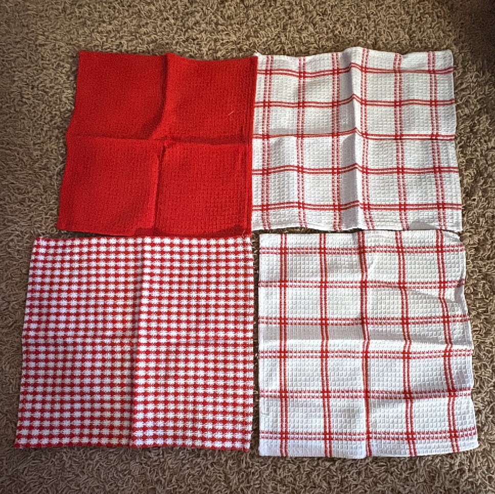 Four Pack of Red and White Washcloths