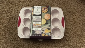 Trudeau Structure Silcone Muffin Pans White And Red, Two Pack of Muffin Pans