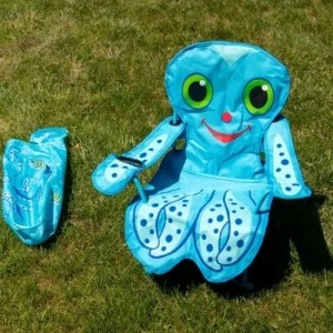 Melissa & Doug Sunny Patch Flex Octopus Folding Beach Chair For Kids - Retail $80