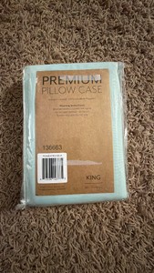 Ultra Soft Pillow Case (King size, Aqua) is made from 100% double-brushed microfiber yarn