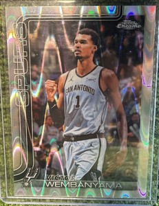Victor Wembanyama Spurs Topps Chrome Update 2025-26 Raywave Refractor #22